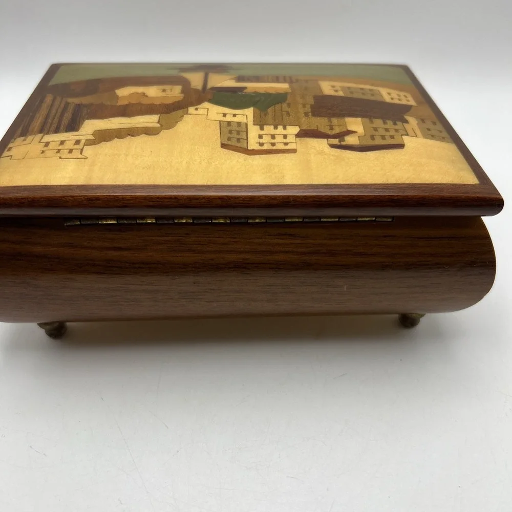Vtg. Italian Sorrento Inlaid Wood Music Box Sailboat Coastal Scene Isle of Capri